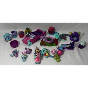Lot Of Zoobles- 10‎ Zoobles, Family Car, Play Sets
